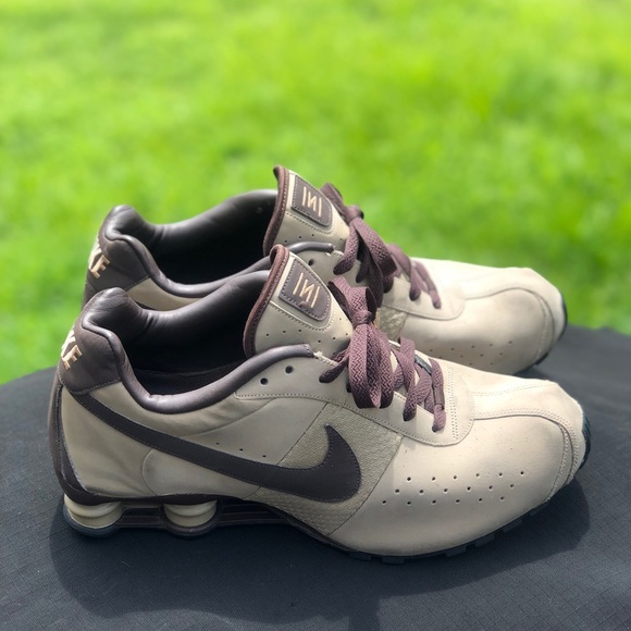 nike shox suede
